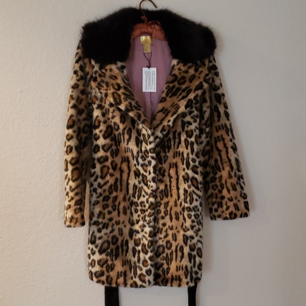 H&M Leopard Coat, faux fur with Black Lapel